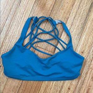Lululemon Gently Used Free to be Wild size 8